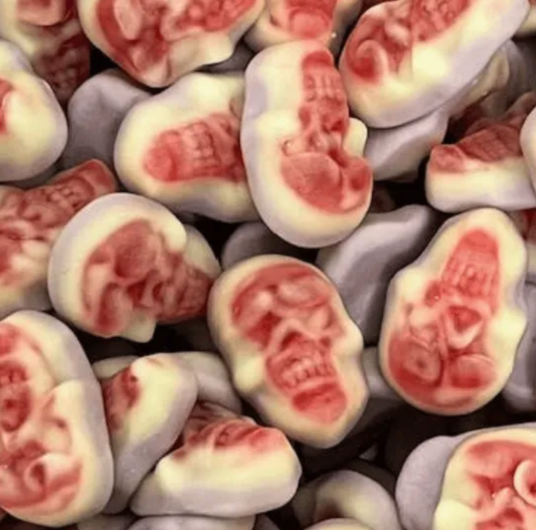 Crâne fourré fraise (100g)